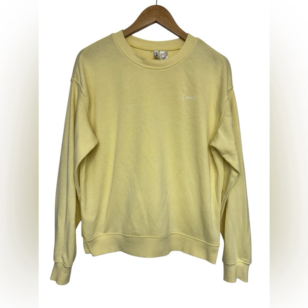 H&M Divided Yellow Crewneck Sweatshirt “Love” Embroidery Women’s Medium